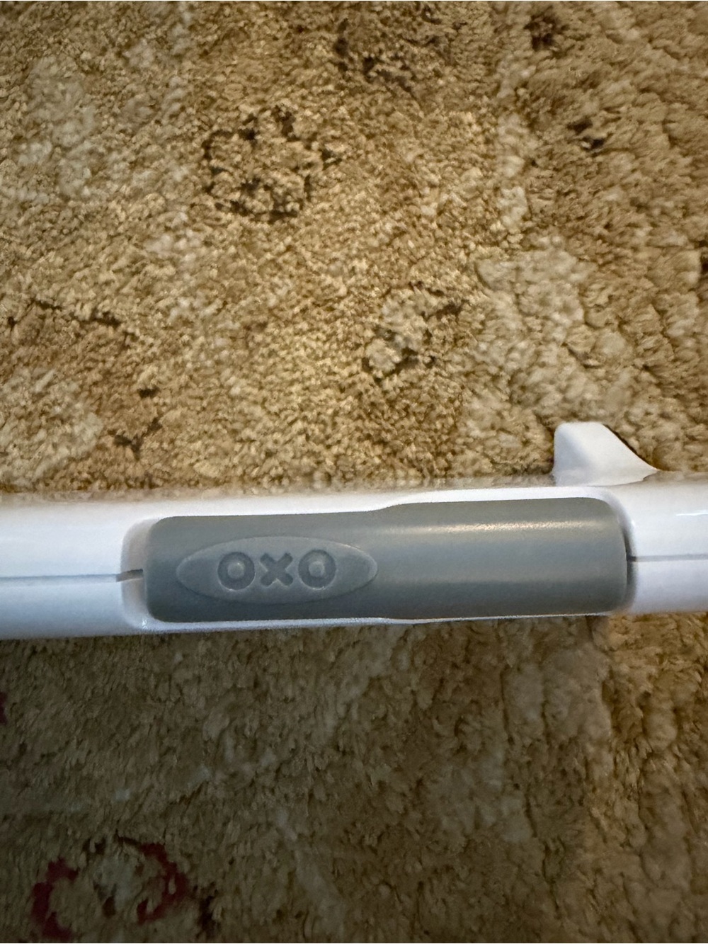 OXO White Frame with Gray Soft Grip Handle fridge divider EUC